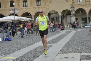 Foto 0102 di 144