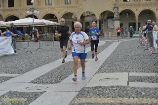 Foto 0132 di 144