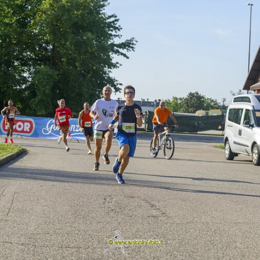 Foto 016 di 145