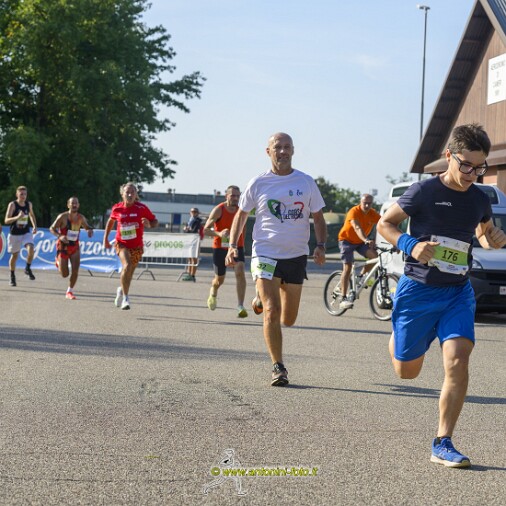 Foto 019 di 145