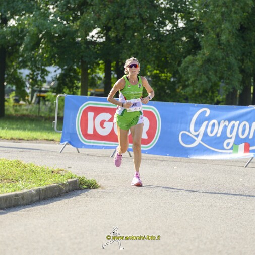 Foto 001 di 145