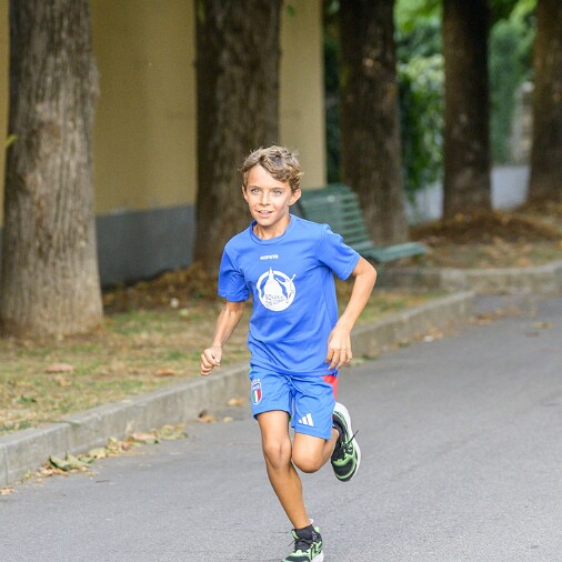 Foto 002 di 107