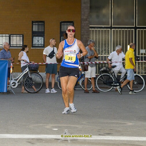 Foto 002 di 108
