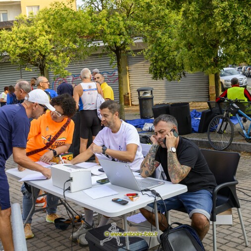 Foto 005 di 145
