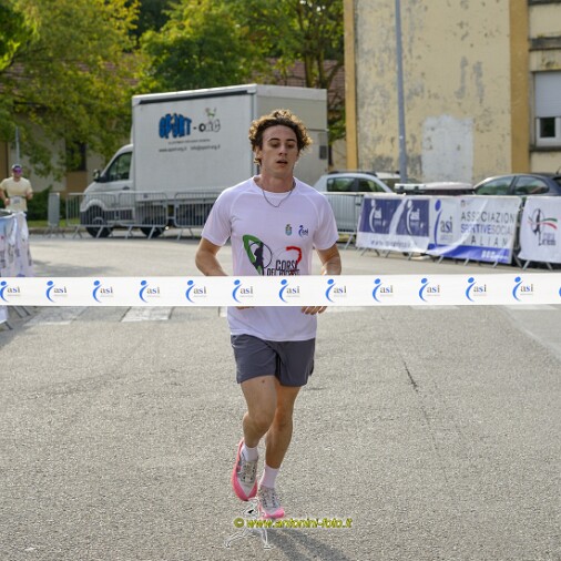 Foto 002 di 97