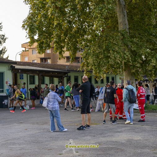 Foto 007 di 158
