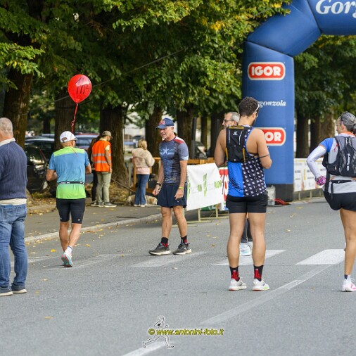 Foto 010 di 158