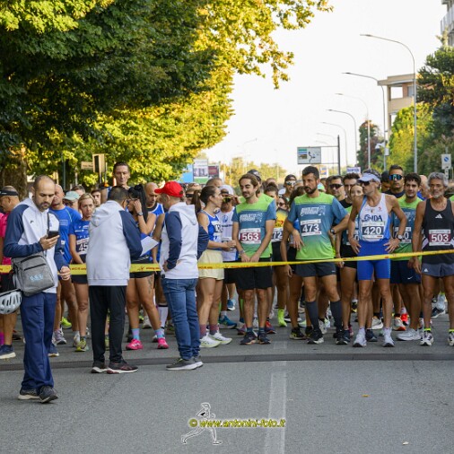 Foto 001 di 119