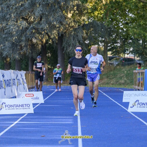 Foto 010 di 108