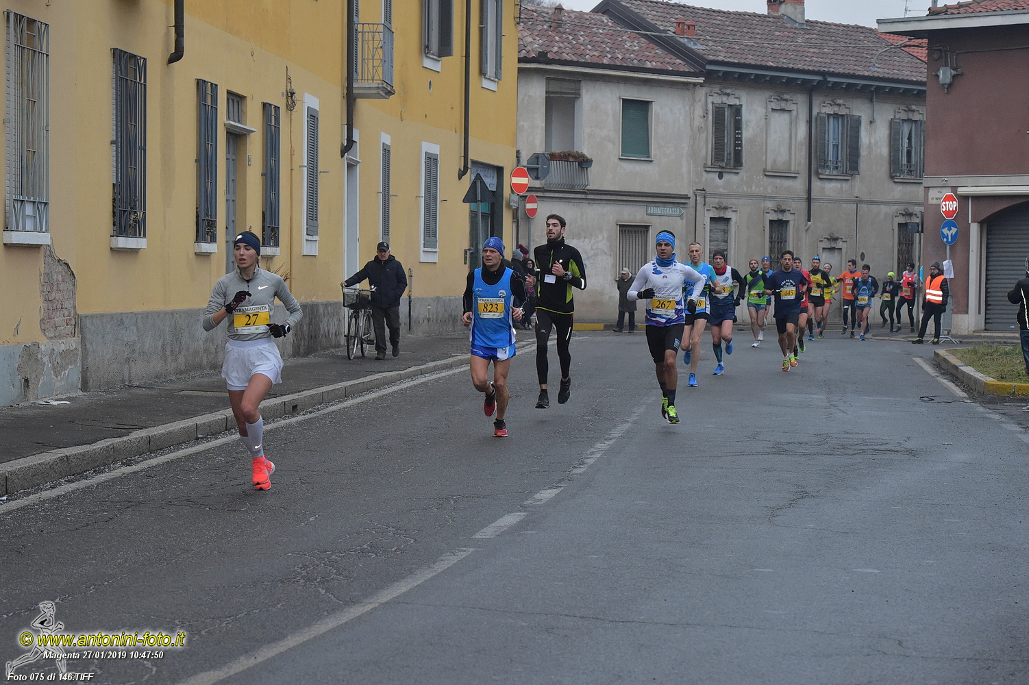 Foto 075 di 146