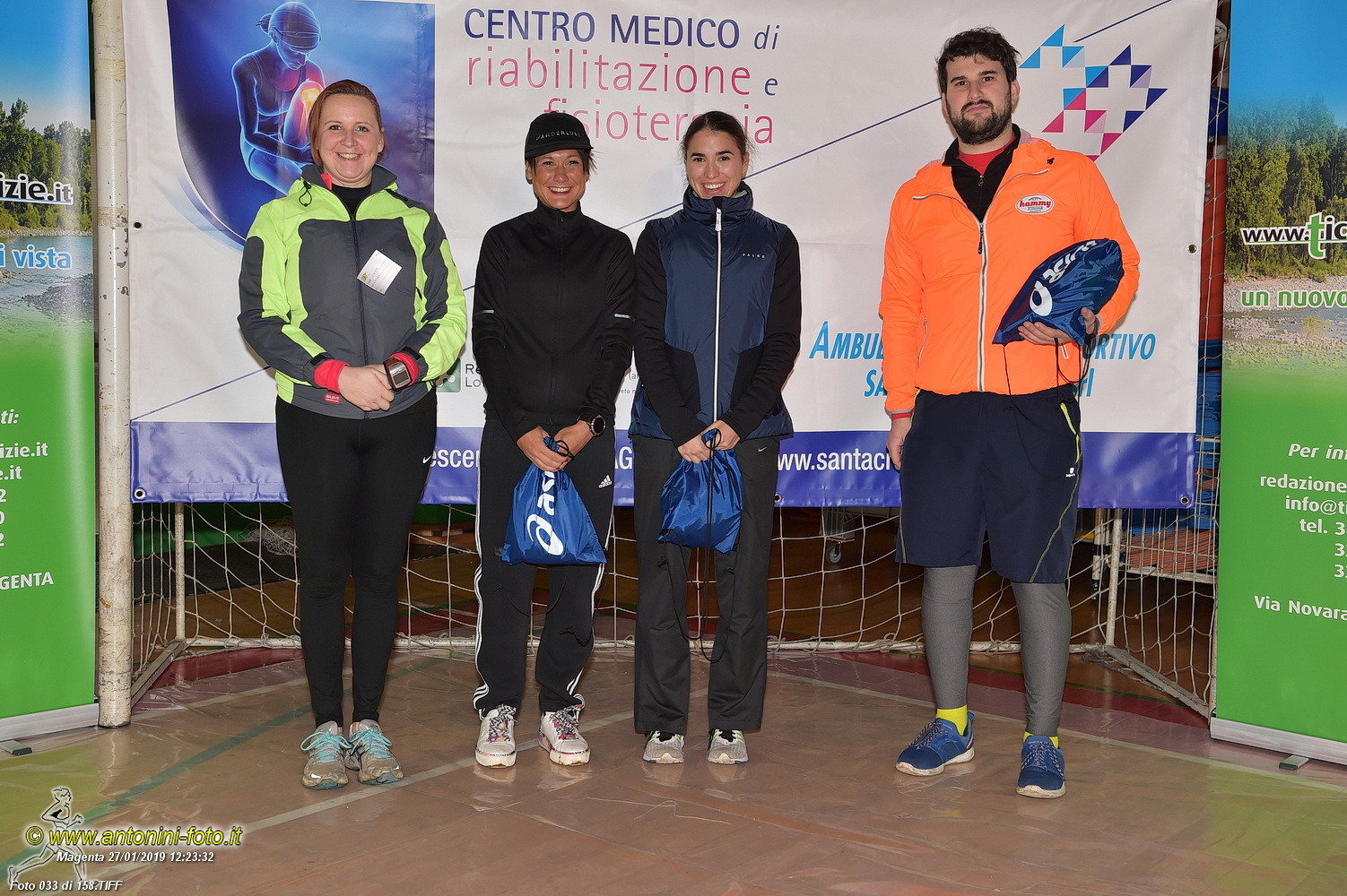 Foto 033 di 158