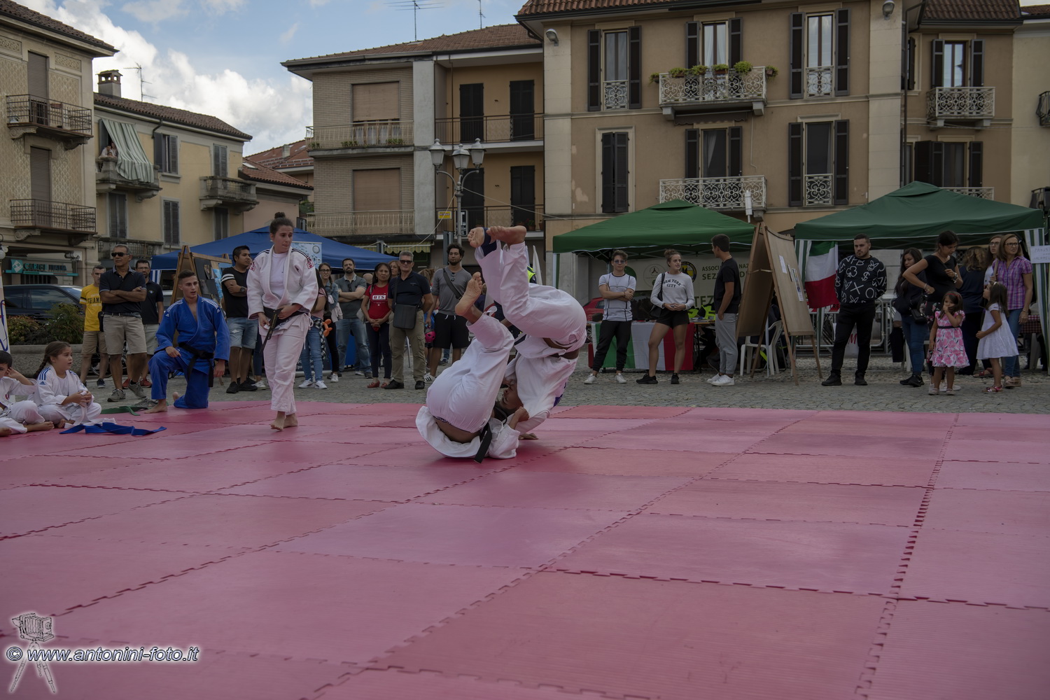 Foto 049 di 139