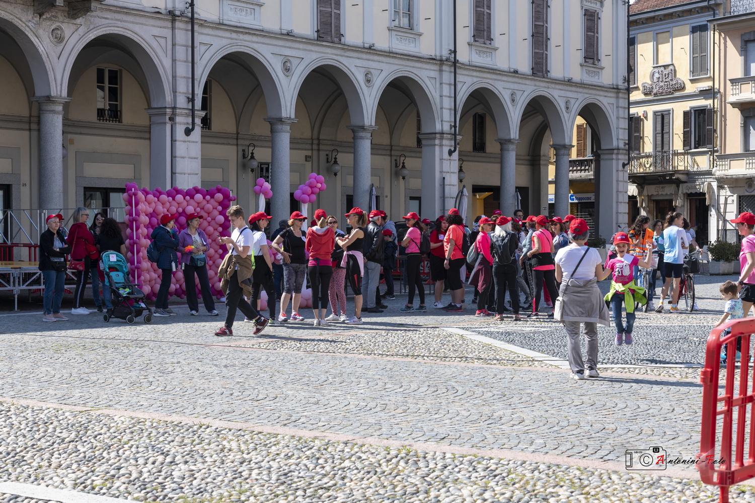 Foto 010 di 170