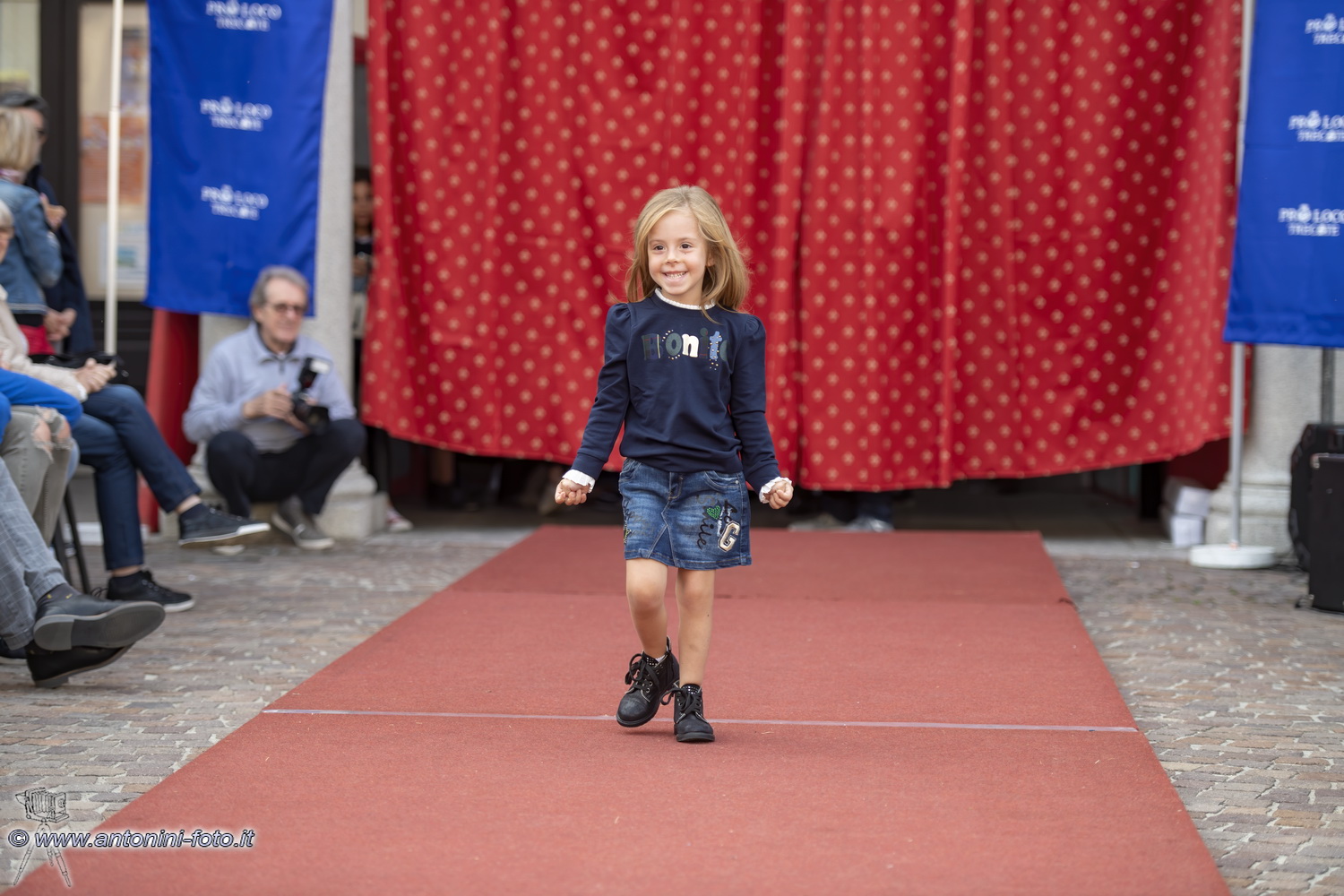 Foto 030 di 140