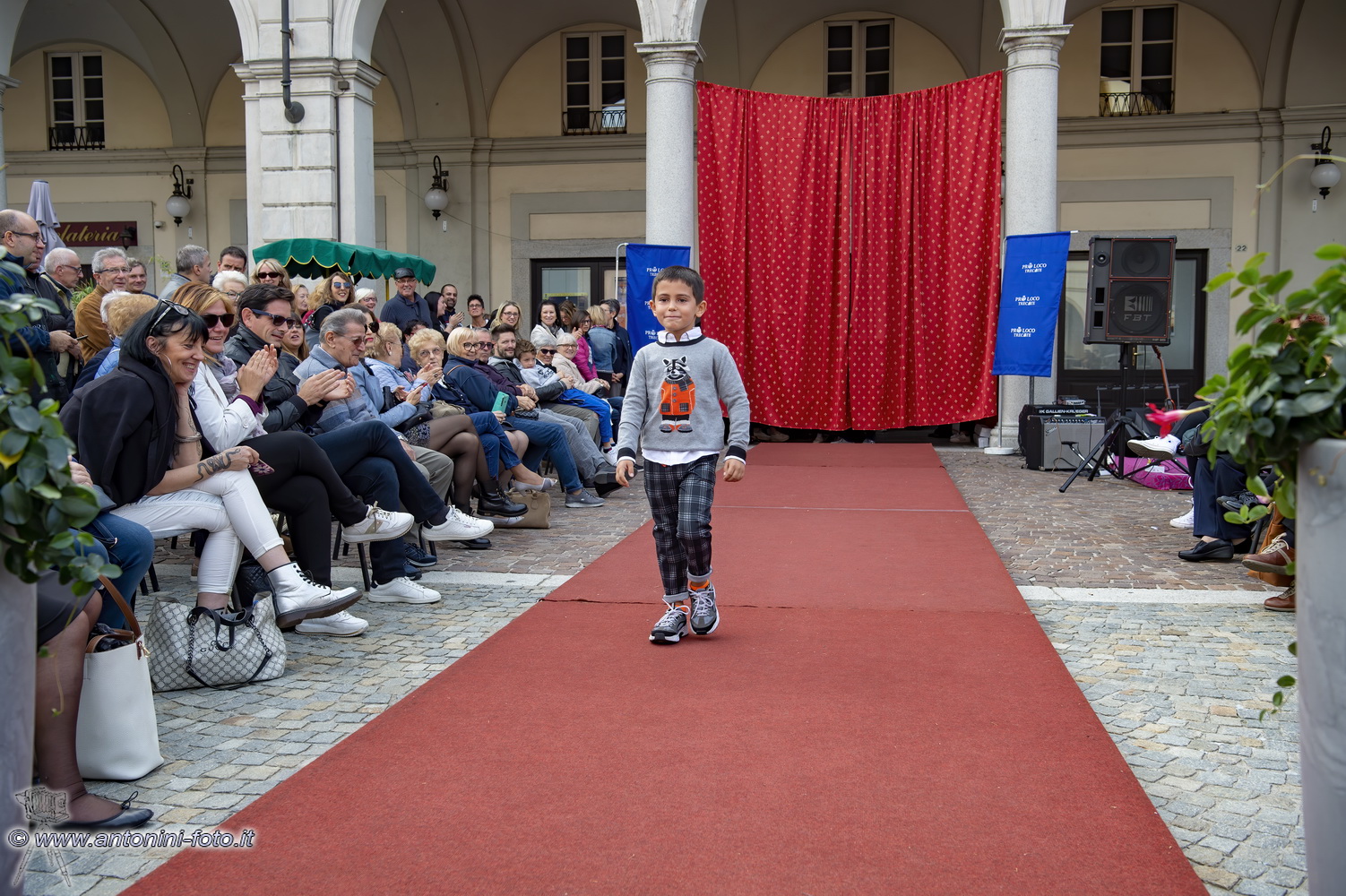 Foto 059 di 140