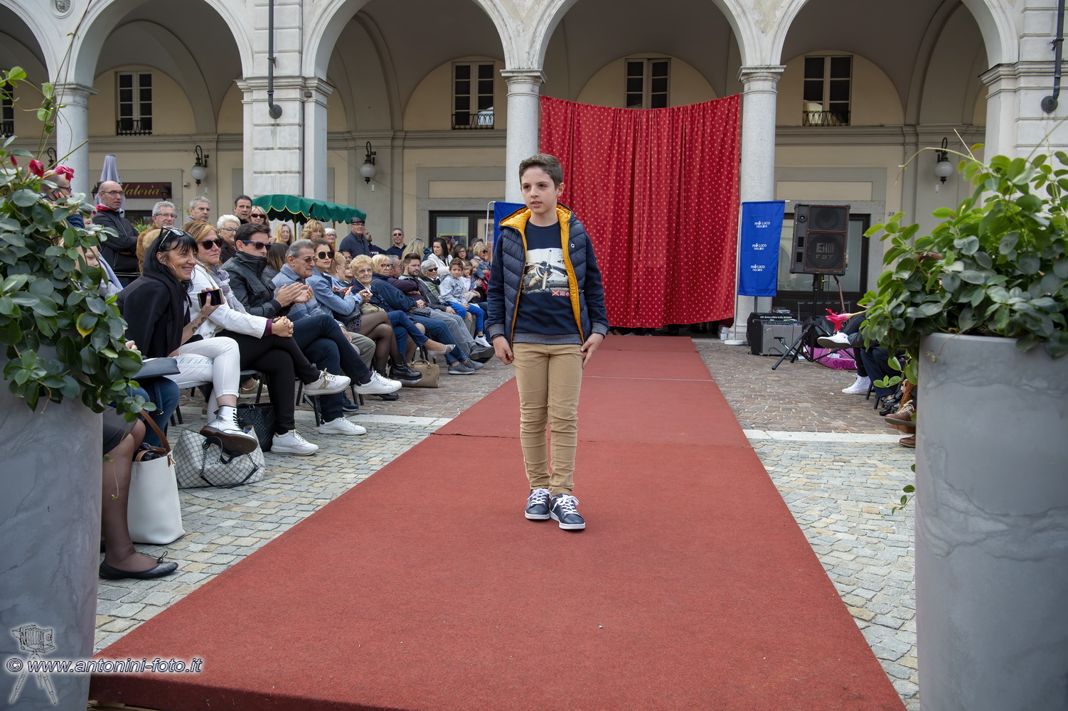 Foto 090 di 140