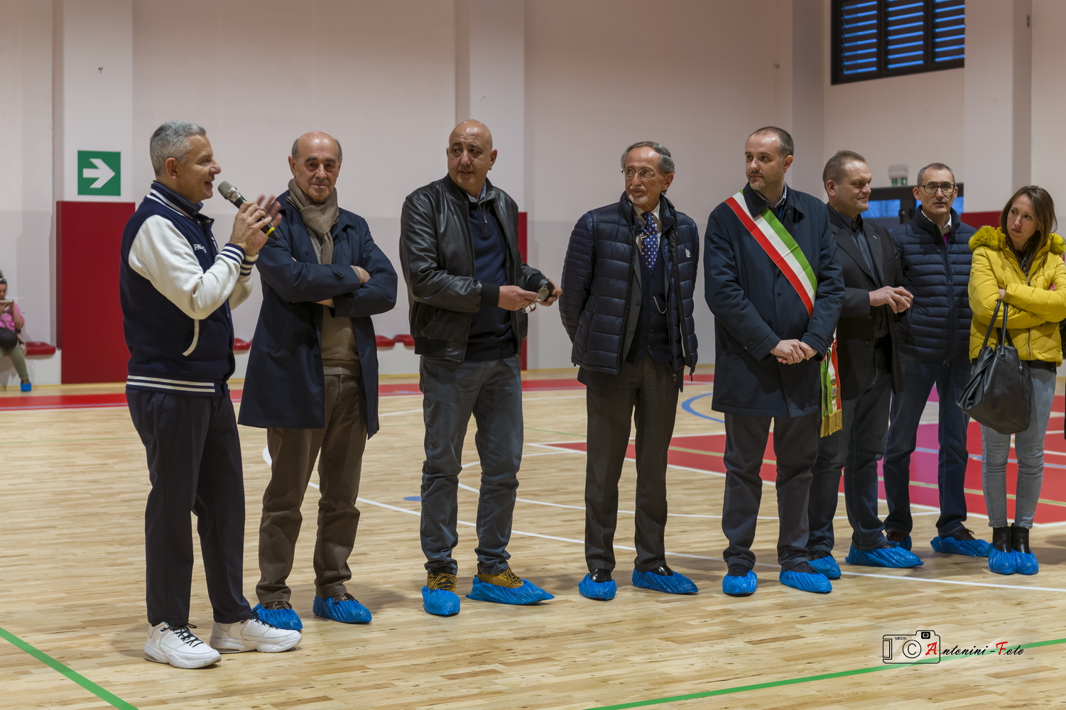 Foto 49 di 77