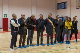 Foto 43 di 77