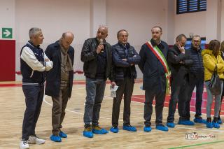 Foto 45 di 77