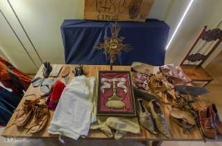 Foto 15 di 44